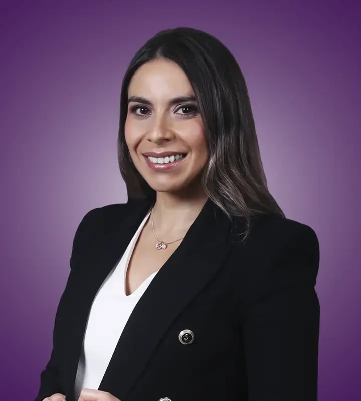 Tania Olivera, abogada socia y jefa del área Judicial Regiones.